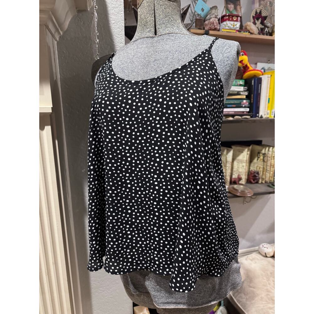 Apt 9 blue and white polka dot tank top size medium